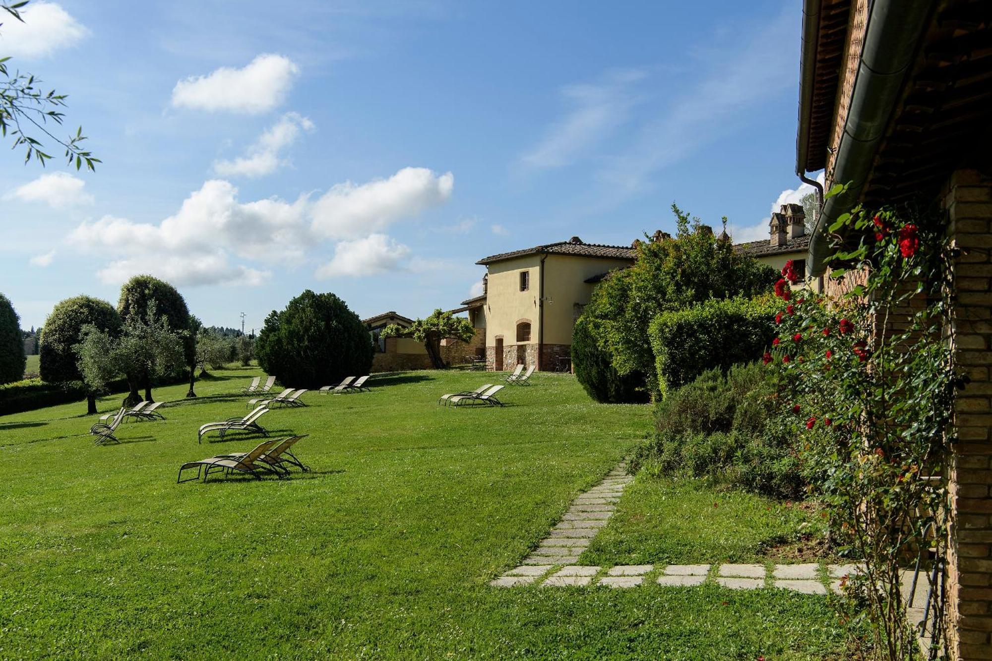 Santo Pietro Aparthotel